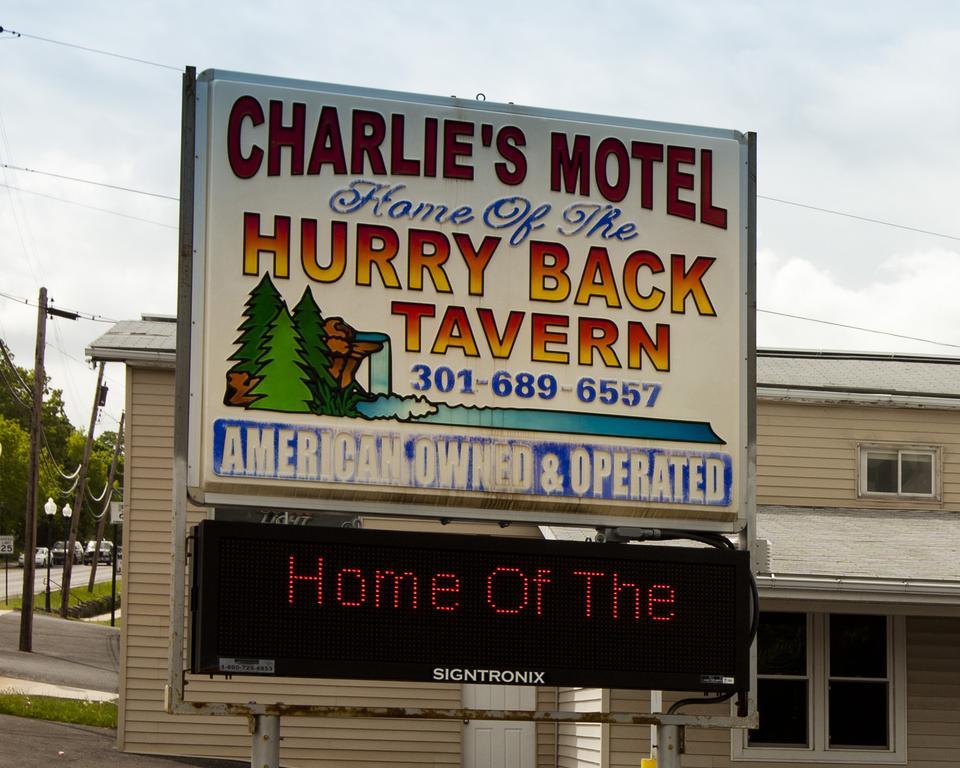 Charlie'S Motel Frostburg Eksteriør billede