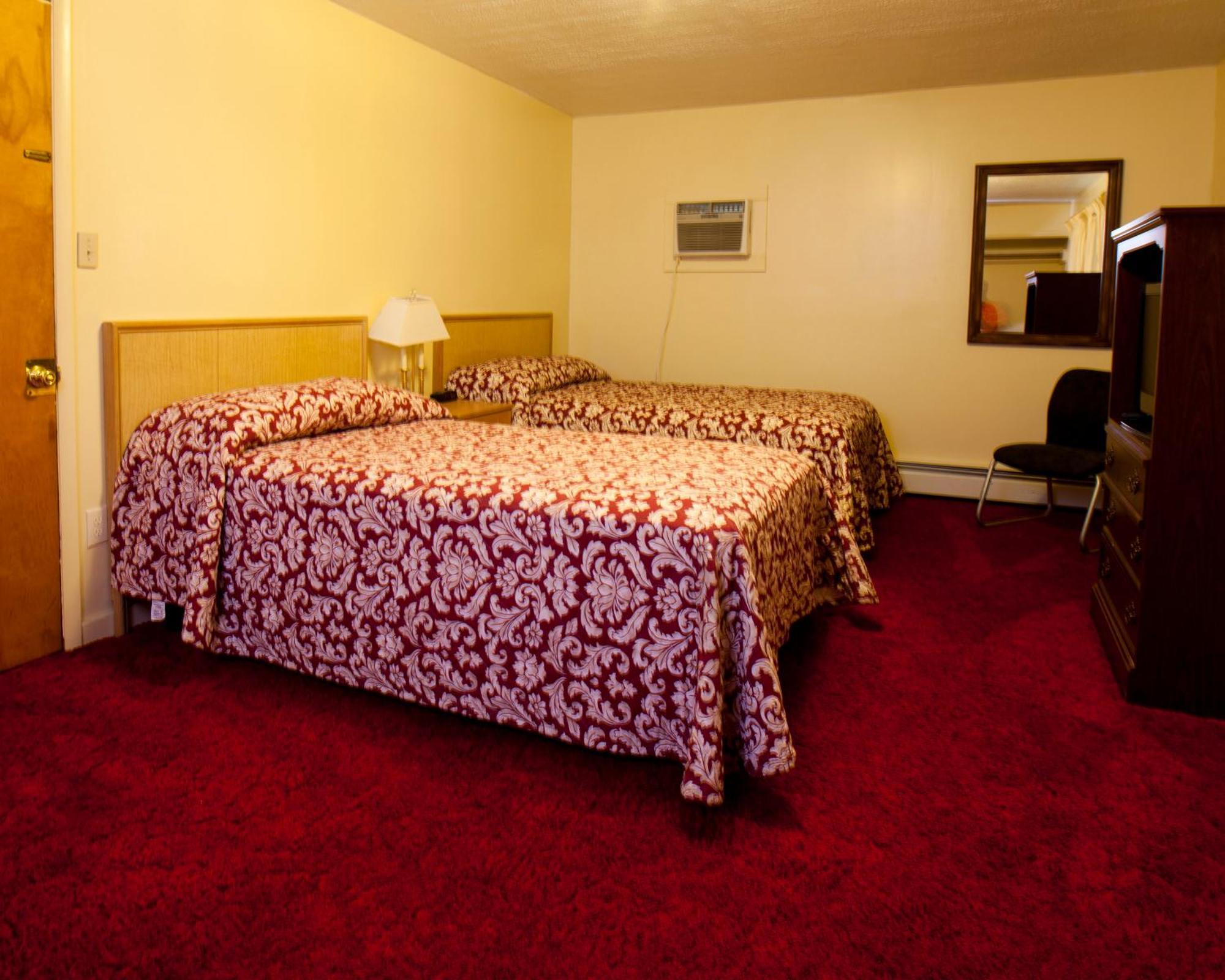 Charlie'S Motel Frostburg Eksteriør billede